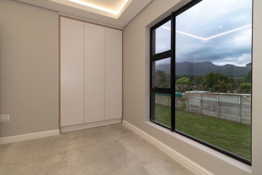 4 Bedroom Property for Sale in Denver Park Western Cape